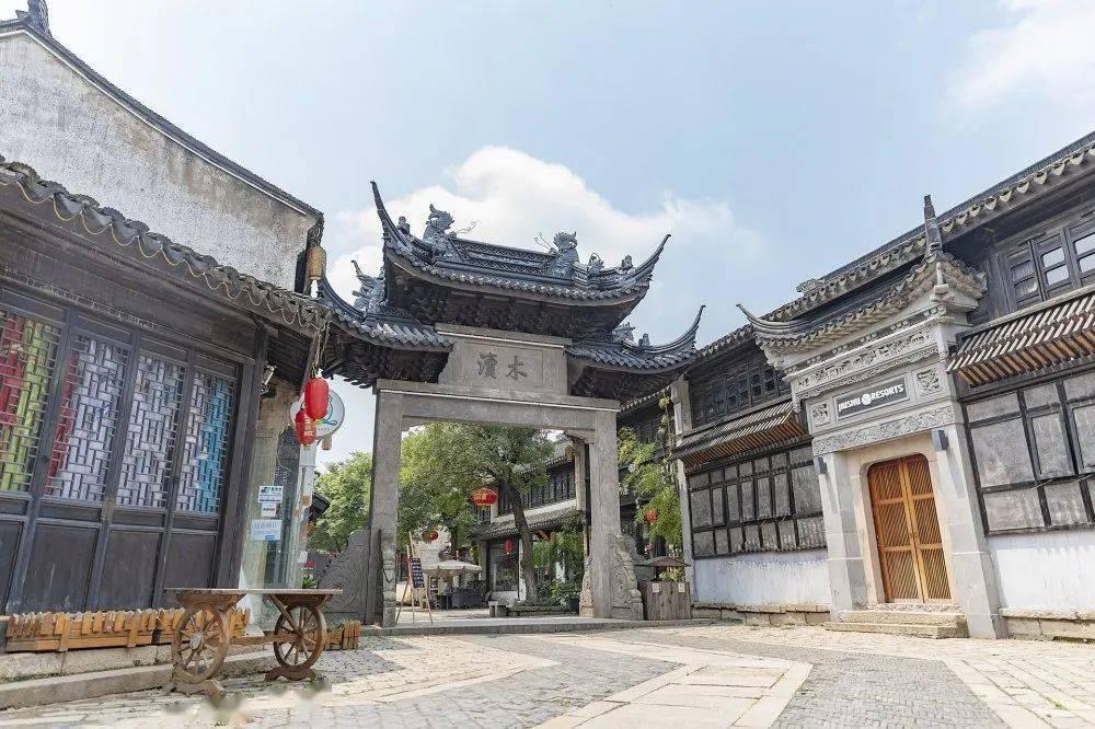 逃离空的老房子